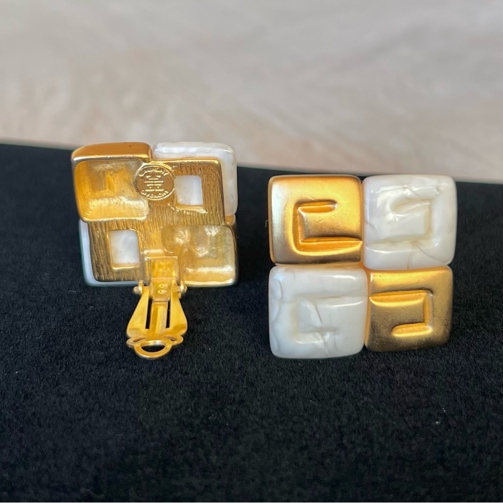 Givenchy Large Clip On Earrings Gemstone and Gold Plated Metal - Picture 2 of 3